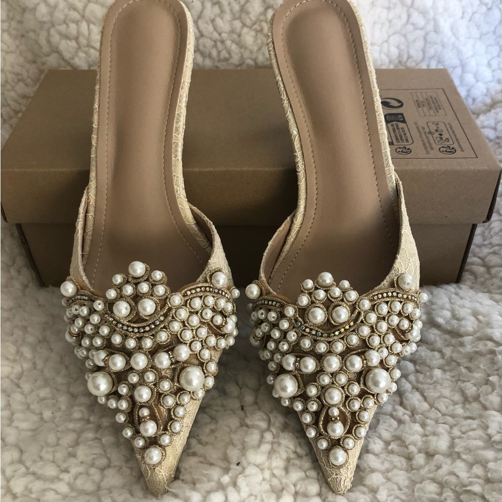 Ladies dress shoes